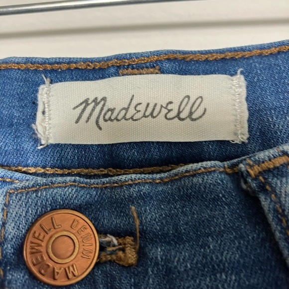 madewell roadtripper jeans Sz 26 Skinny Mid Wash High Rise Raw Hem Casual - Picture 2 of 9
